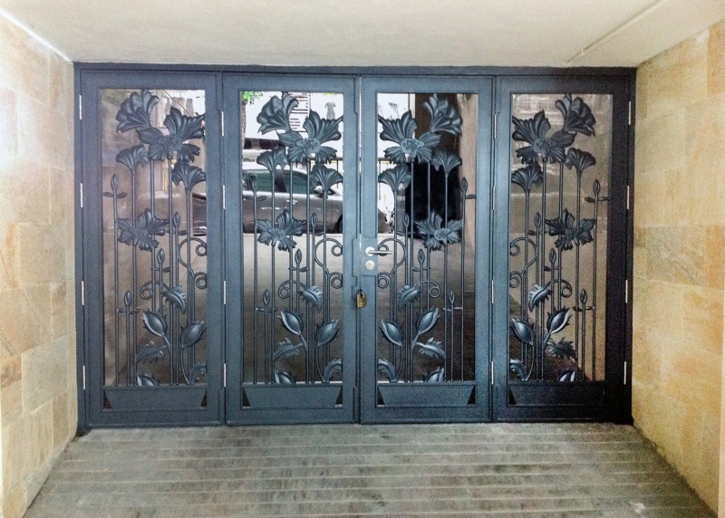 Ha Noi Project - Balcony and Gate