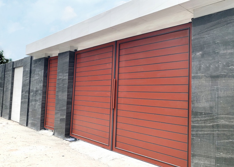 Simpler die-cast aluminum gate