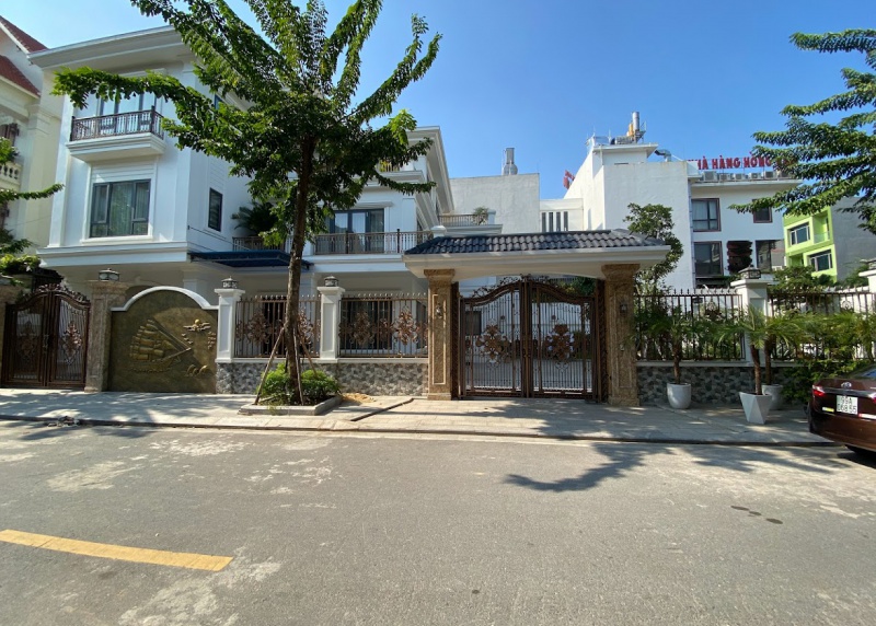 LUXURY cast aluminum gate company in Bac Ninh province