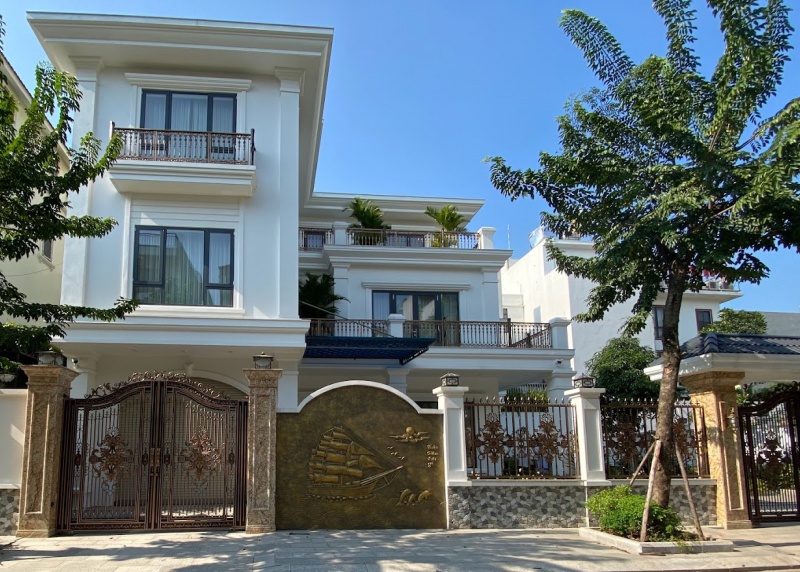 LUXURY cast aluminum gate company in Bac Ninh province