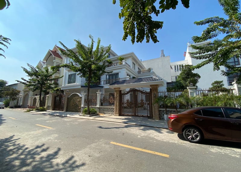 LUXURY cast aluminum gate company in Bac Ninh province