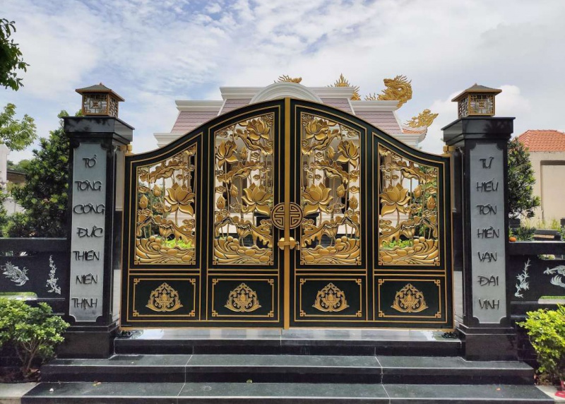 Lotus Tomb Gate AT PHUC AN VIEN DISTRICT 9