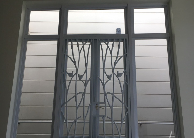 Wind Umbrella - Cast aluminum window BIRD TRIO