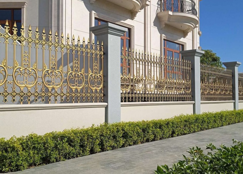 CAST ALUMINUM GATE AND FENCE CONSTRUCTION IN VAN PHUC CITY