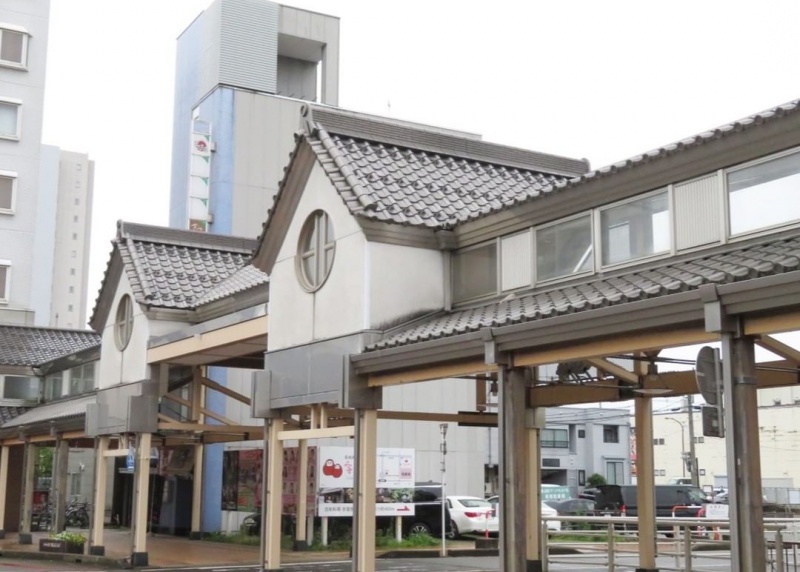 Công trình mái ngói nhôm Trạm ga tàu Takada, thành phố Joetsu, tỉnh Niigata