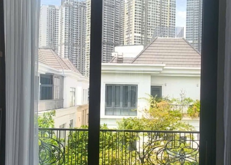 ASUZAC ACM Cast Aluminum Balcony At Vinhomes Tan Cang Area: High-Class And Sustainable