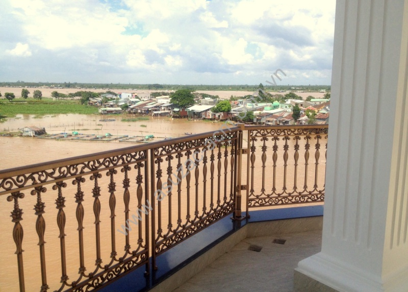 Ban công Buckingham- Đồng Tháp